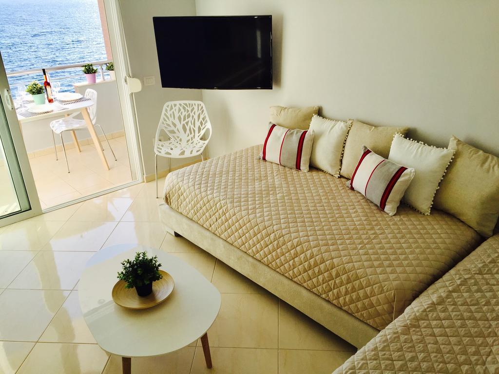 ساراندا Skyfall Apartment المظهر الخارجي الصورة