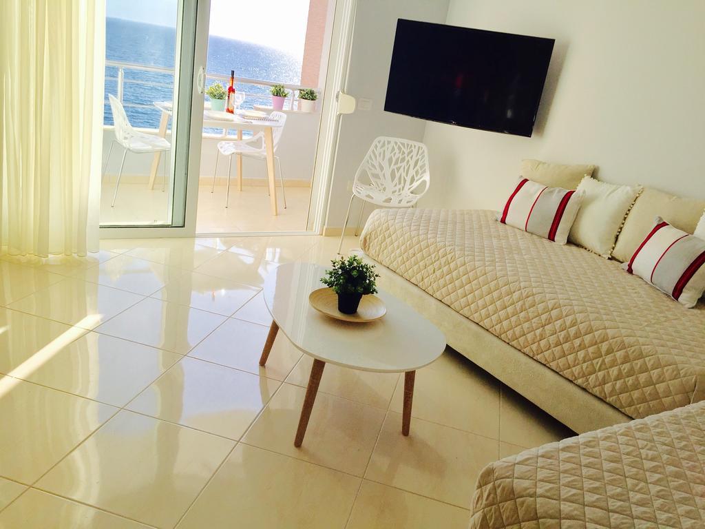 ساراندا Skyfall Apartment المظهر الخارجي الصورة