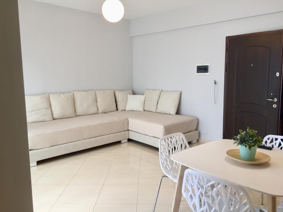ساراندا Skyfall Apartment المظهر الخارجي الصورة